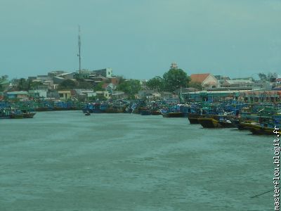 Le port de Phan Thiêt (station balnéaire)
